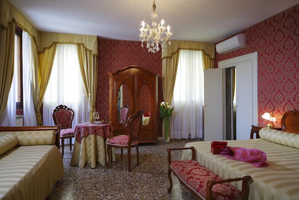 B&B Al Palazzetto Veneza Exterior foto